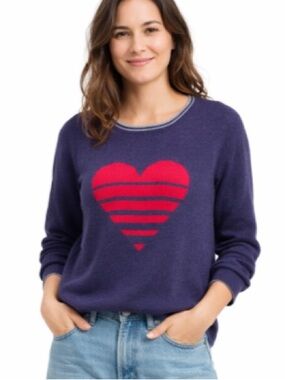 RW&CO Sweater Navy with Red Heart Medium Crewneck Casual Love Romantic Pullover